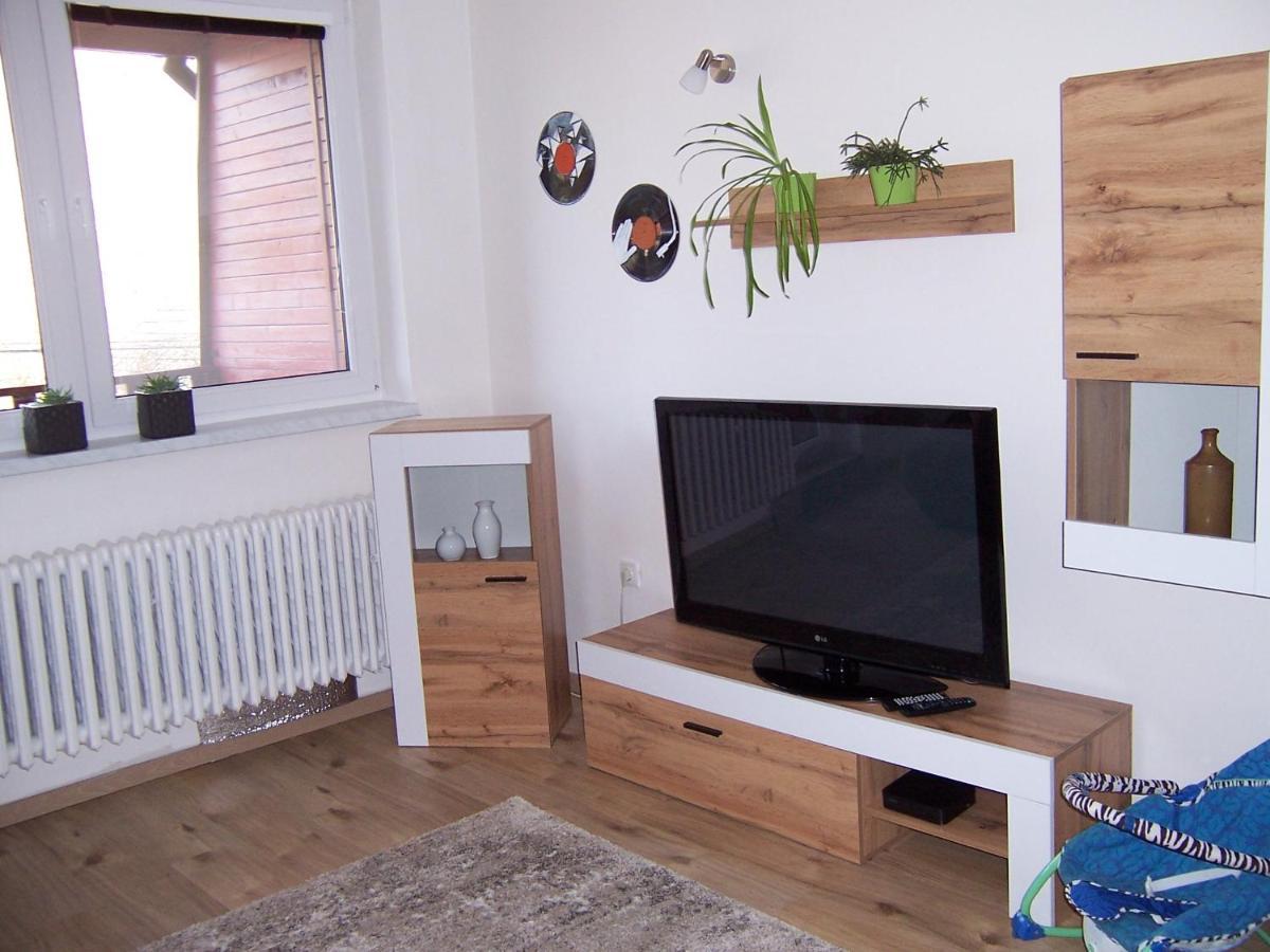 Salas-Dum Pro Spolecnou Dovolenou Az 11 Osob Ngoại thất bức ảnh
